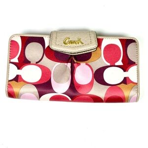 Coach Signature Logo Wallet “ Madison “ Pink & Cranberry